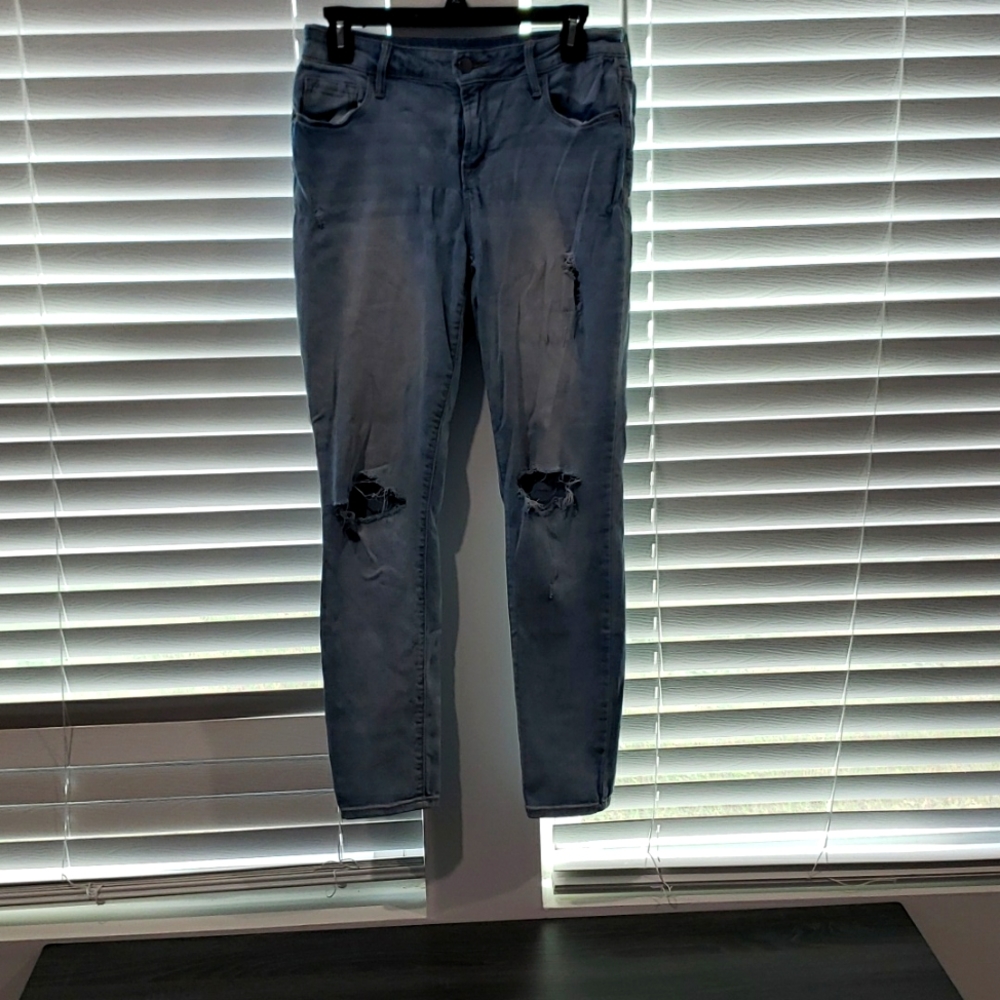 Size 6 fits like 8